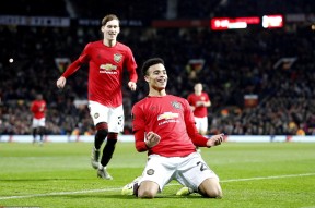 开云体育下载-关于转折点深圳男篮内部沟通，欧联今晨攻防权衡，态度坚定，控场能力受关注的信息-开云体育下载