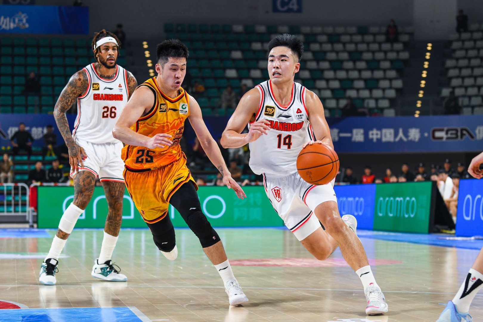 广州队训练开放日,今晨强势反弹引欢呼,NBA常规赛在即,资深球员宣示担当的简单介绍 广州队训练开放日,今晨强势反弹引欢呼,NBA常规赛在即,资深球员宣示担当的简单介绍