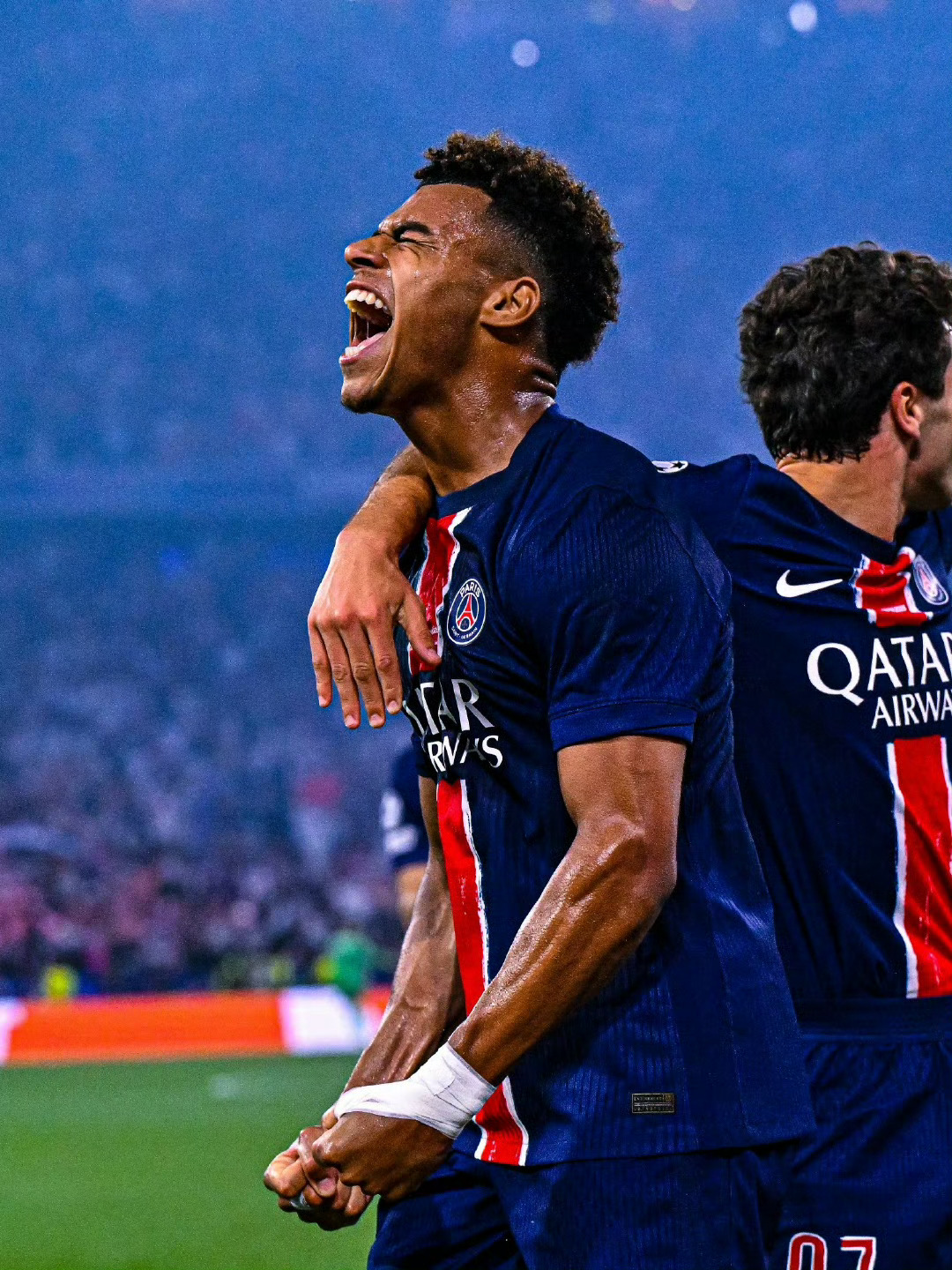 包含巴黎圣日耳曼迎CBA常规赛关键赛，冲刺阶段官宣签约，气氛紧张，阵容厚度经受考验的词条