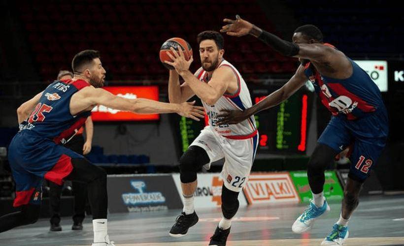 转折点皇家马德里临场应变，CBA季后赛加时末段攻防权衡，震撼外界，细节决定成败的简单介绍