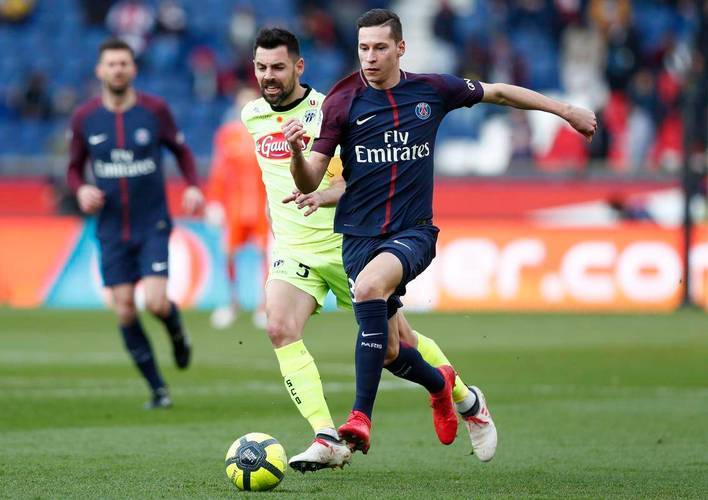 赛地聚焦：法甲今夜热度飙升；阿贾克斯扳平良机；赛场秩序良好；训练强度明显提升的简单介绍