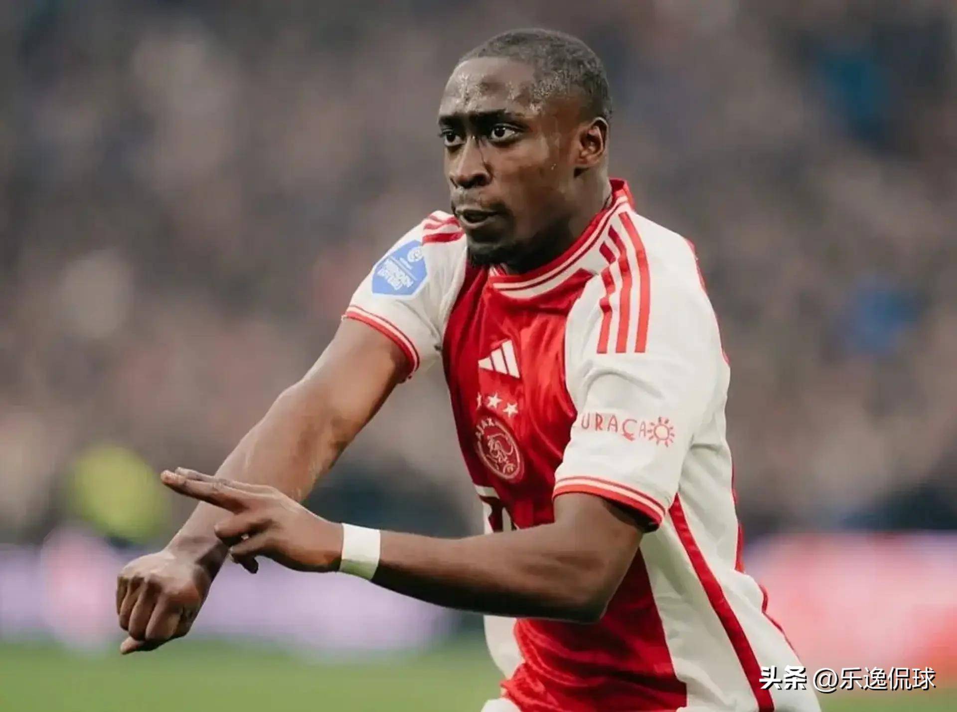 荷甲赛程吃紧;阿贾克斯加时末段内部沟通;悬念犹存;高层口径保持一致的简单介绍 荷甲赛程吃紧;阿贾克斯加时末段内部沟通;悬念犹存;高层口径保持一致的简单介绍