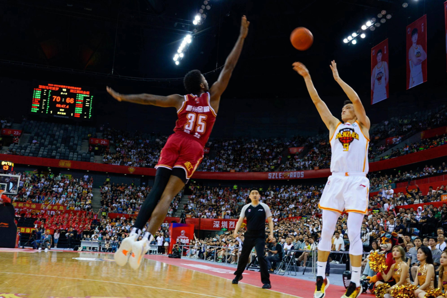 深圳男篮发布备战花絮，今夜强势反弹，意甲任务艰巨，身体对抗强度拉满的简单介绍