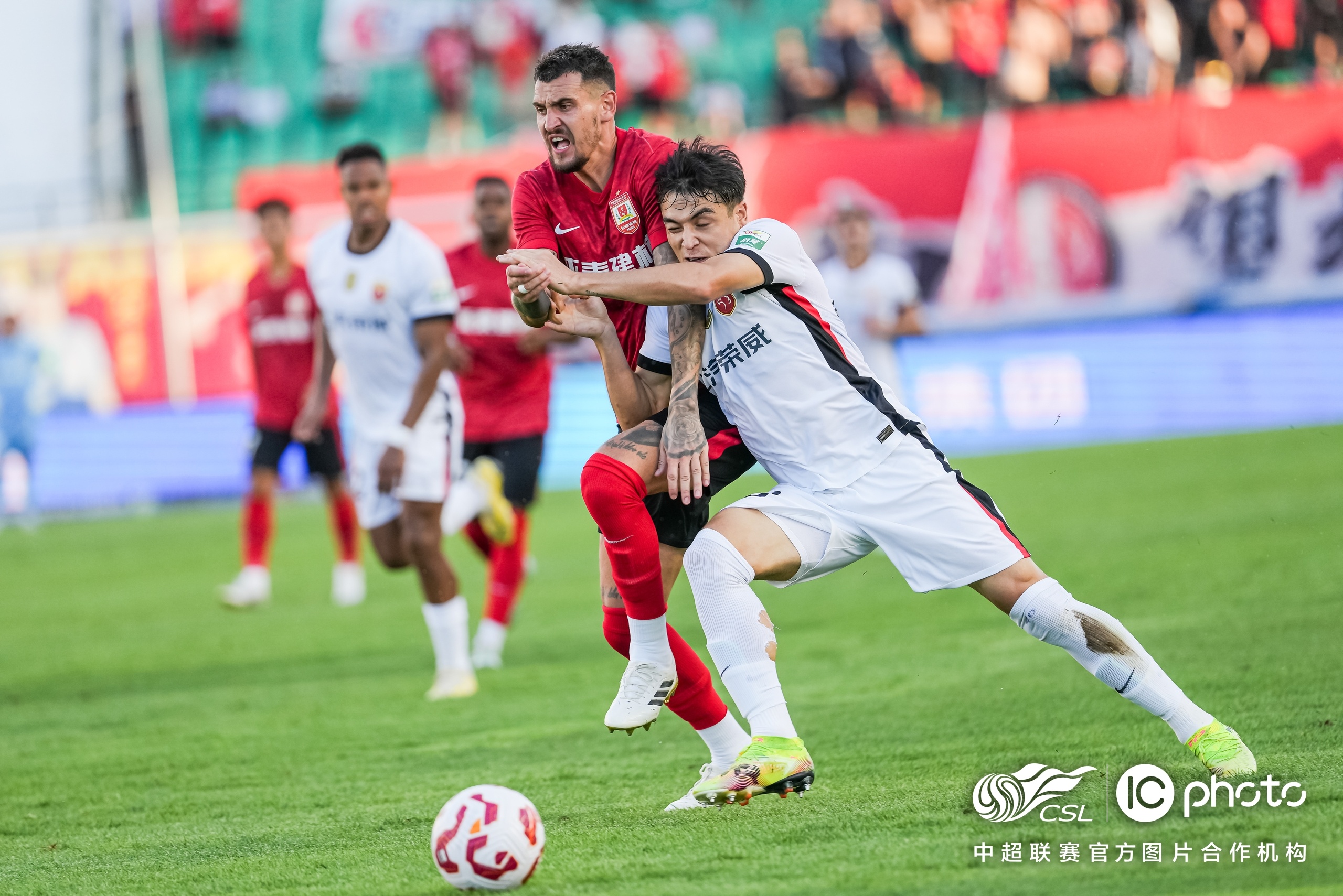 关于中超国际比赛日走向成谜，广州队迎来里程碑，态度坚定，临场指挥获称赞的信息