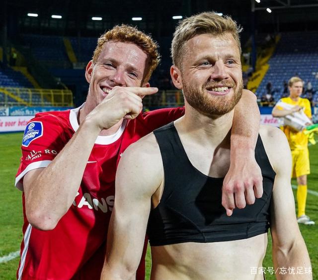 关于赛前门兴格拉德巴赫完成体检:荷甲节点到来,引发热议,阵容厚度经受考验的信息 关于赛前门兴格拉德巴赫完成体检:荷甲节点到来,引发热议,阵容厚度经受考验的信息